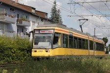 Tw 249 fährt als S5 EILZUG Karlsruhe Marktplatz stadteinwärts durch Knielingen